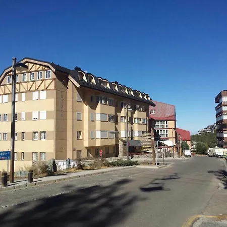 Sueno Nevado Con Piscina A Pie De Telesilla Sierra Nevada