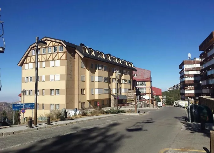 Sueno Nevado Con Piscina A Pie De Telesilla Sierra Nevada